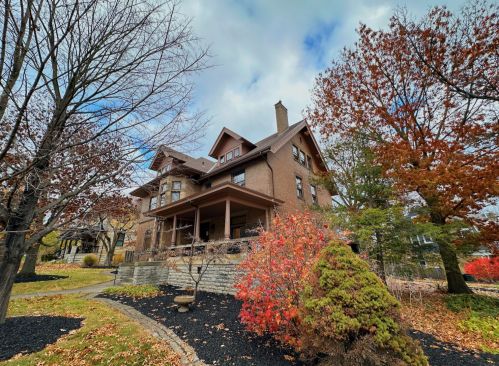3848 Dakota Ave, Cincinnati, OH 45229-1938
