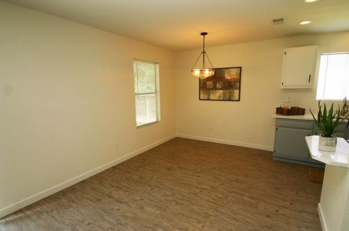 7506 Calumet Cv, Austin TX  78745-5808 exterior