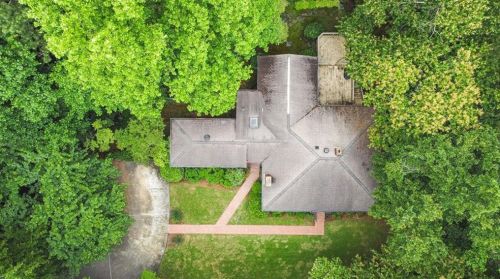 152 Burdette Rd, Atlanta GA  30327-4804 exterior