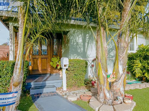 24664 Soto Rd, Hayward, CA 94544-1944