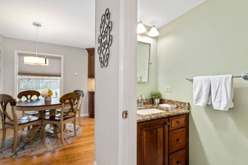 1217 Dogwood Ln, Carol Stream IL  60188-3322 exterior