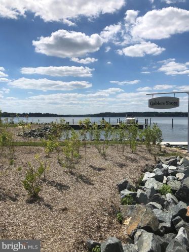 349 Marina Ave, Aberdeen MD  21001-4204 exterior