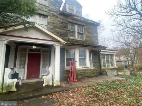 6646 Mccallum St, Philadelphia, PA 19119-3121