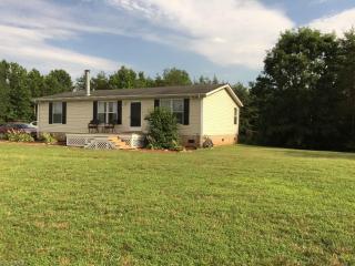 2447 Horseshoe Rd, W Field, NC 27053-8384