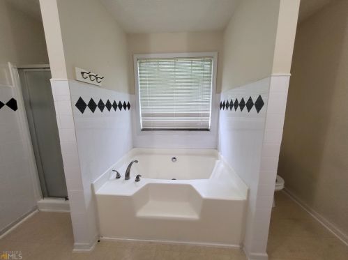 561 Sirocco Ct, Forest Park, GA 30297-6616