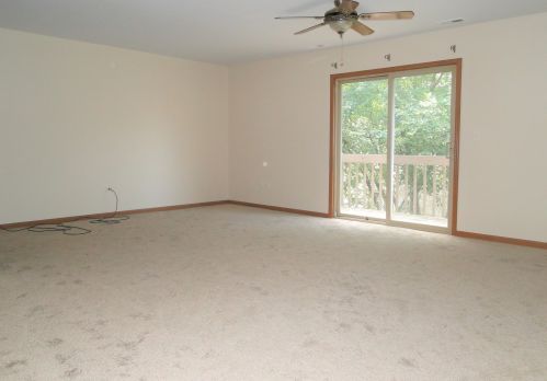 2674 Jodee Dr, Joliet, IL 60436-1059