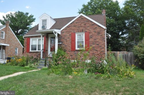 133 Oxford St, York, PA 17402-2323