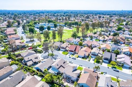 22 Delamesa, Irvine CA  92620-1838 exterior