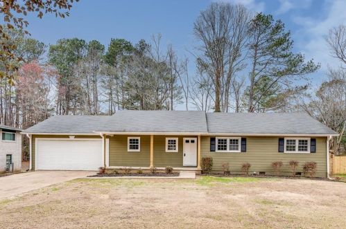 3187 Meadow Lark Dr, Duluth, GA 30096-3949