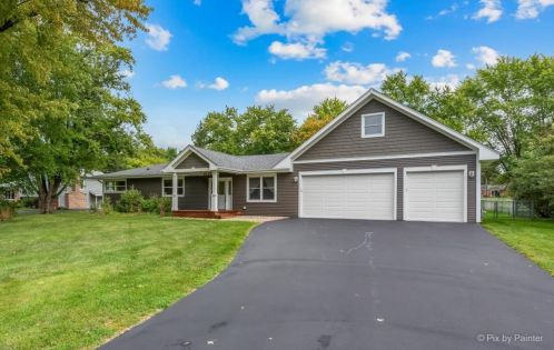 40851 Black Oak Ave, Antioch, IL 60002-2029