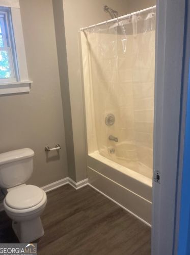 1859 Center Ave, Atlanta GA  30344-4655 exterior