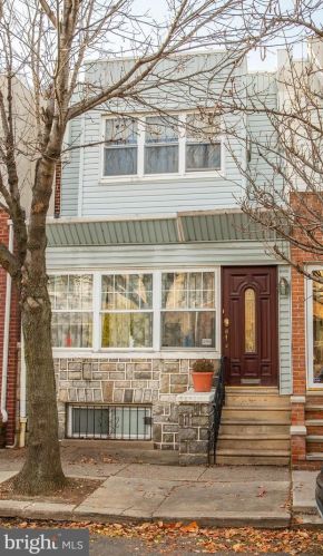 2734 18th St, Philadelphia, PA 19145-4703