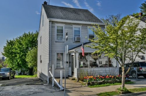 414 10th St, Paterson, NJ 07508-2211