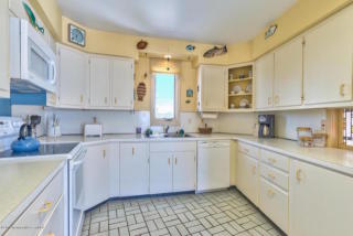 700 Morven Ter, Wall Township NJ  08750-3205 exterior