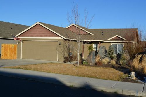 968 26th Ln, Eagle Crest OR  97756-1336 exterior