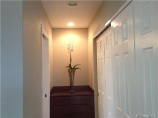 985 Kaahue St, Honolulu HI  96825-1348 exterior