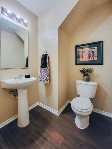 6940 Meadow Way Ln, Fort Worth TX  76179-4156 exterior