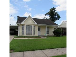 1110 Friedrichs St, Gretna, LA 70053-3717