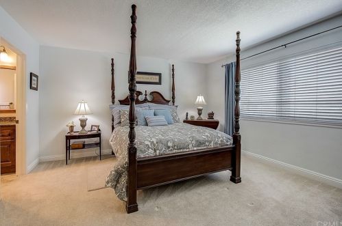 14912 Elm Ave, Irvine CA  92606-2611 exterior