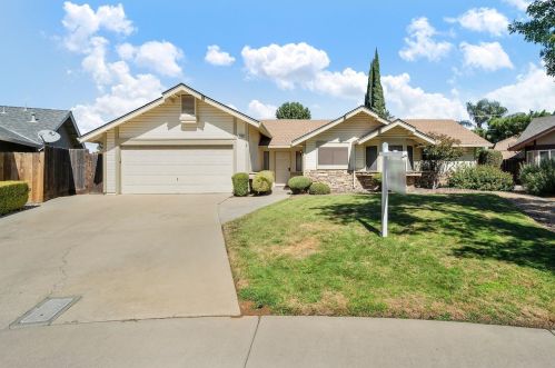 1909 Neptune Cv, Modesto, CA 95355-1852