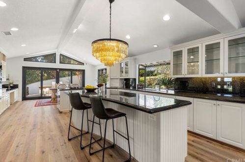 230 Country Hill Rd, Anaheim CA  92808-1352 exterior