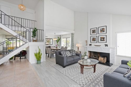 1333 Amberwick Ln, Anaheim CA  92804-5425 exterior