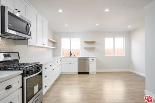 1650 Ona Cir, Simi Valley CA  93063-4540 exterior