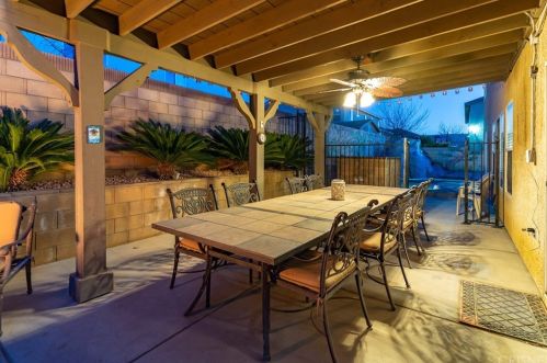 42234 Marbella St, Lancaster CA 93536 exterior