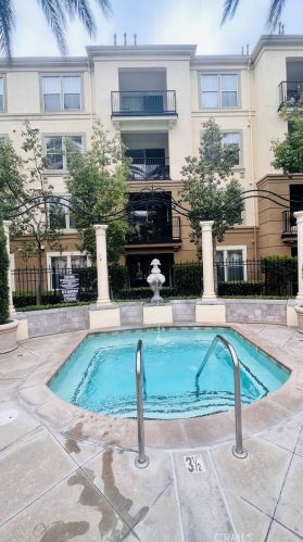 2223 Watermarke Pl, Irvine CA  92612-7686 exterior