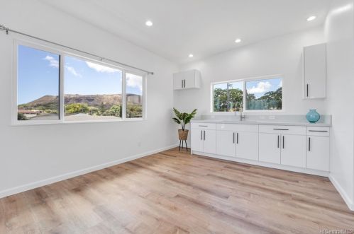 669 22nd Ave, Honolulu HI  96816-7012 exterior