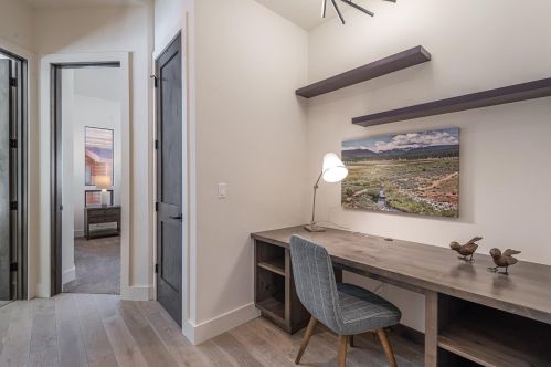 11861 Bottcher Loop, Truckee CA  96161-2793 exterior