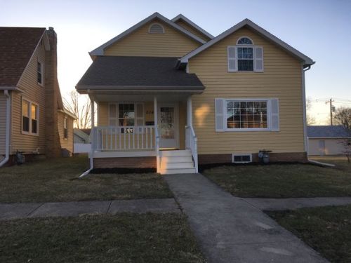 514 Church St, Hollowayville, IL 61356-1306