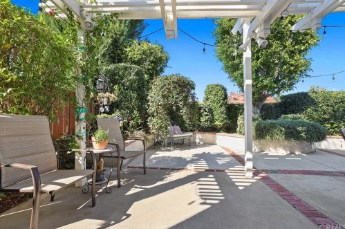 4 Campanero, Irvine CA  92620-1821 exterior