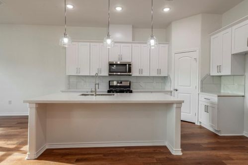 231 Mccormick St, Columbus, TX 78934