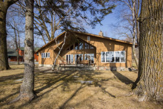 572 Sandy Beach Dr, Miltona, MN 56354-8140
