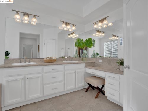 335 Ronan Ave, Gilroy, CA 95020-7222