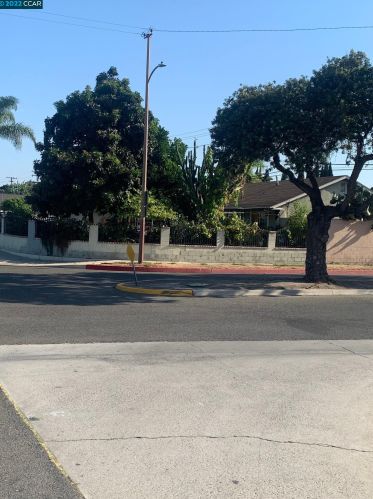 805 Huron Dr, Santa Ana, CA 92704-2506