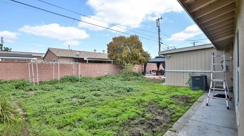 2655 Shadow Ln, Anaheim CA  92801-3036 exterior