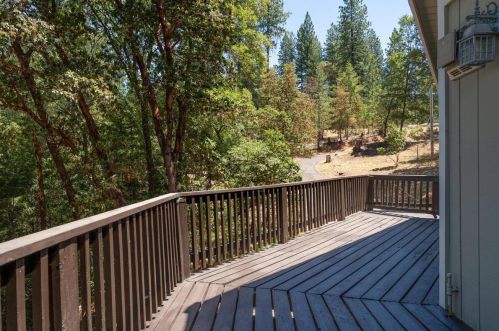 6346 Pine Needle Ln, Swansboro Country, CA 95667-7204