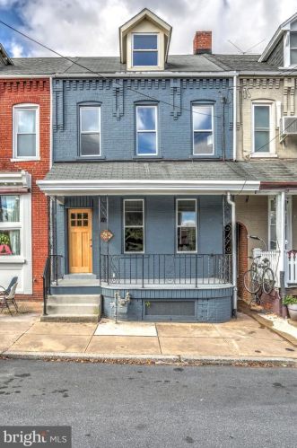 604 Mary St, Lancaster PA  17603-2819 exterior