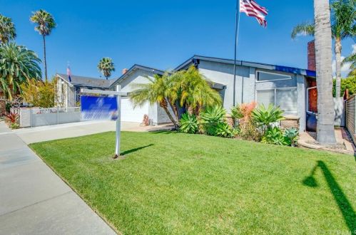 9611 Rocky Mountain Dr, Huntington Beach, CA 92646-4853