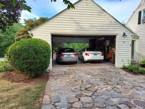 66 Cedar Lake Rd, Chester, CT 06412-1025