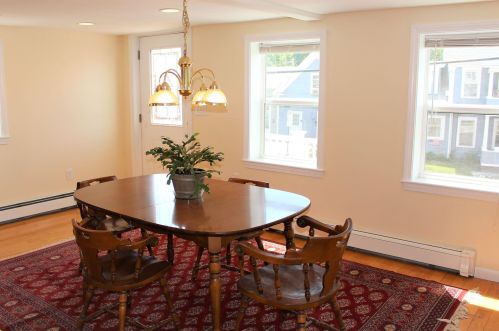 290 Village St, Concord, NH 03303-4520