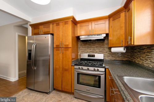 822 Borbeck Ave, Philadelphia PA  19111-3105 exterior