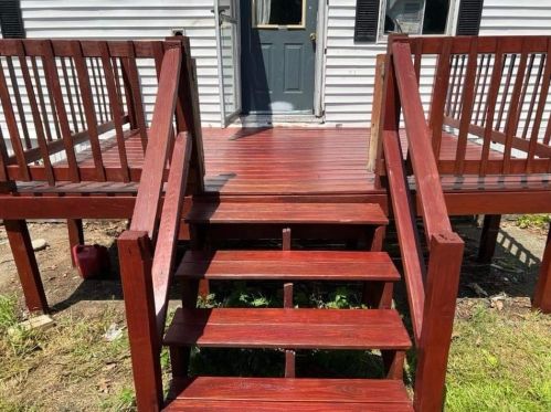 22 Robbins St, Hinsdale, NH 03451-2438