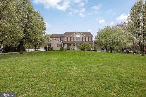 41 Kings Ct, Auburn, NJ 08085-5033