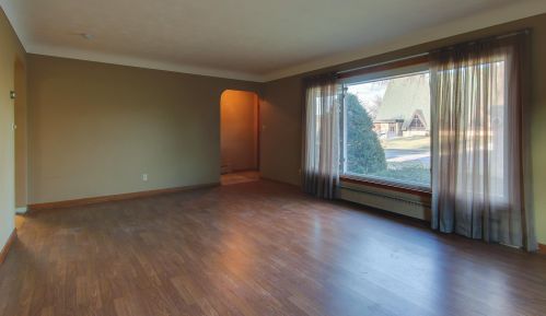 987 Hall Ave, Saint Paul MN  55118-1421 exterior