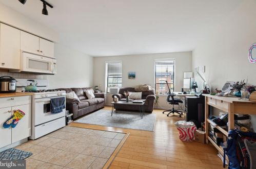 620 19 St, Philadelphia PA  19146-1439 exterior