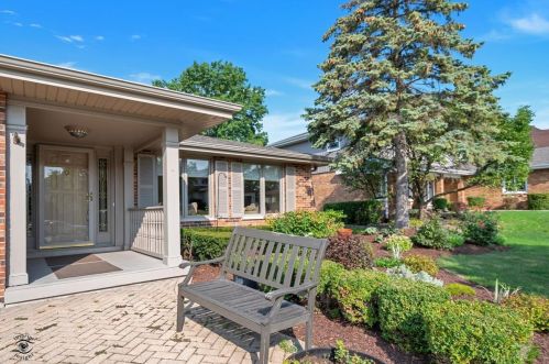 12840 Pebble Dr, Palos Park, IL 60464-1637