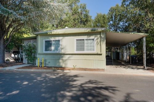 700 Gobbi St, Ukiah CA  95482-6200 exterior